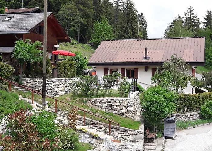 Апартаменты Les Loulou 2 Saviese